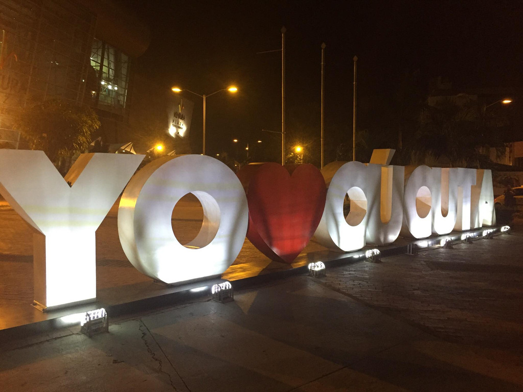 Ventura Plaza-库库塔必去景点