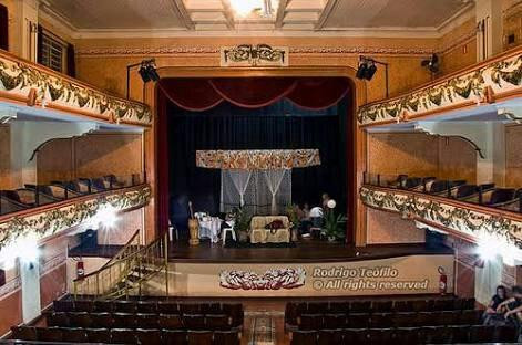 Queluz旅游景点-Capitolio Municipal Theater