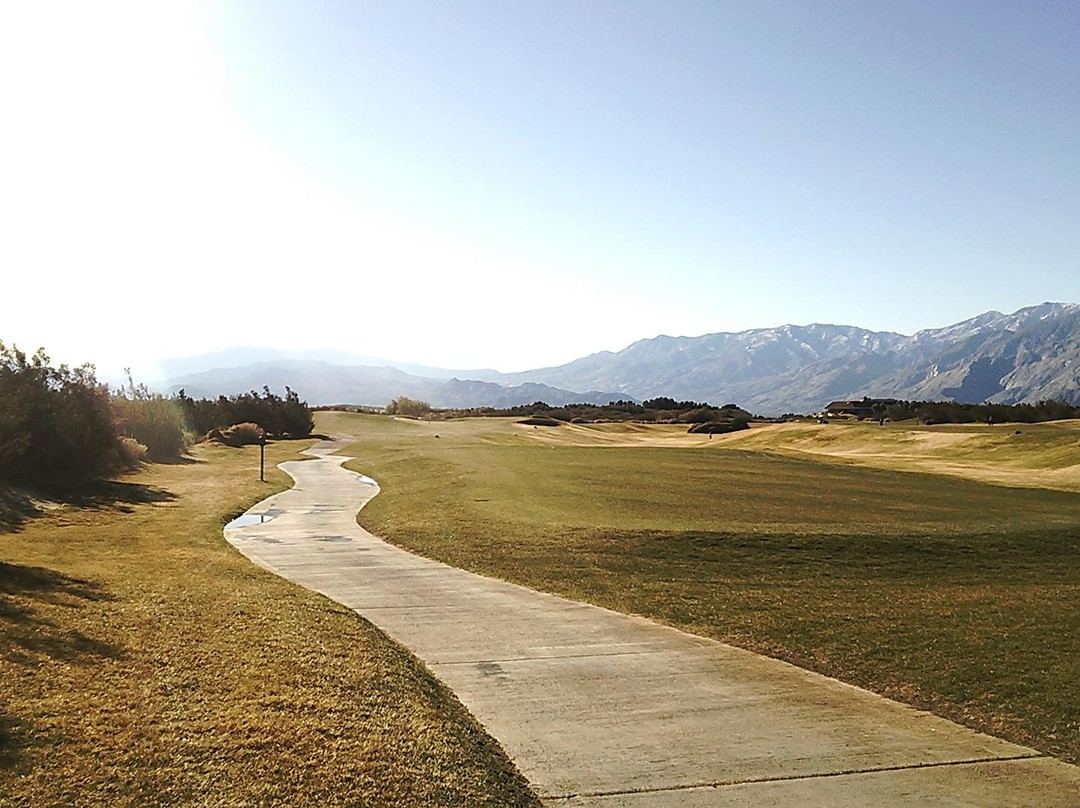 Desert Dunes Golf Course-沙漠温泉必去景点