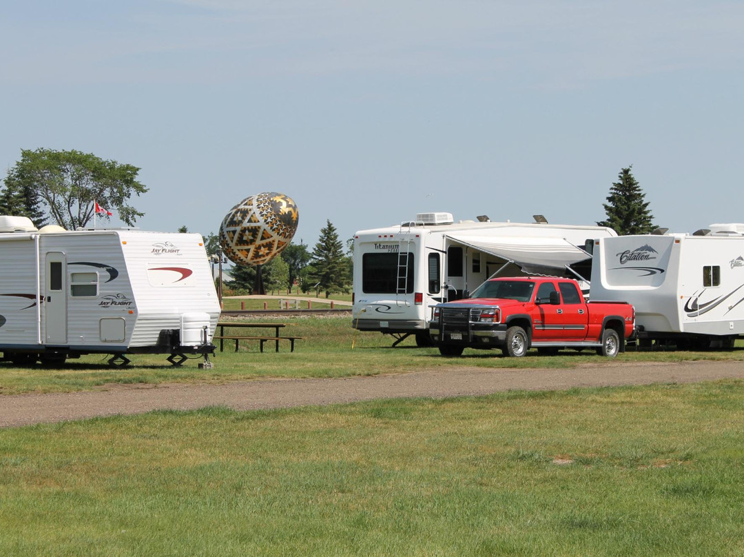Vegreville Visitor Information Centre-韦格勒维尔必去景点