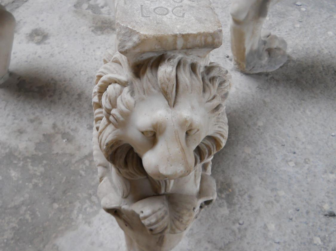 Casa di Casca Longus o dei Quadretti teatrali景点图片