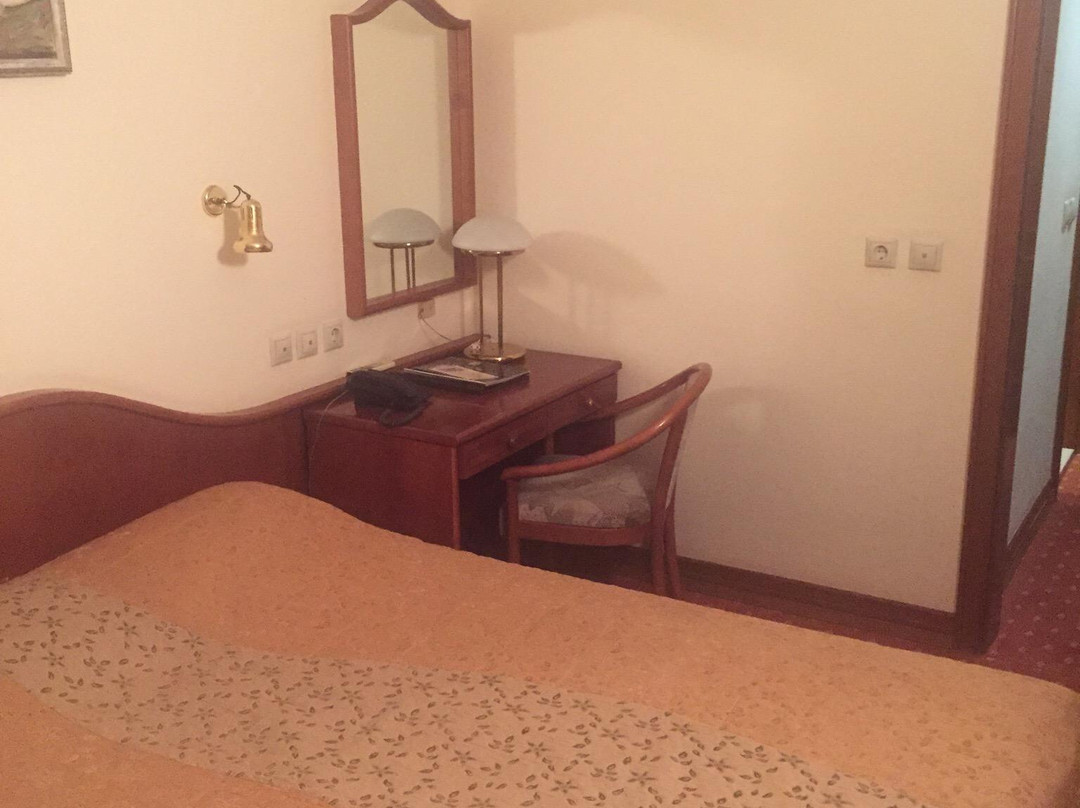 Business Hotel Neftyanik主图