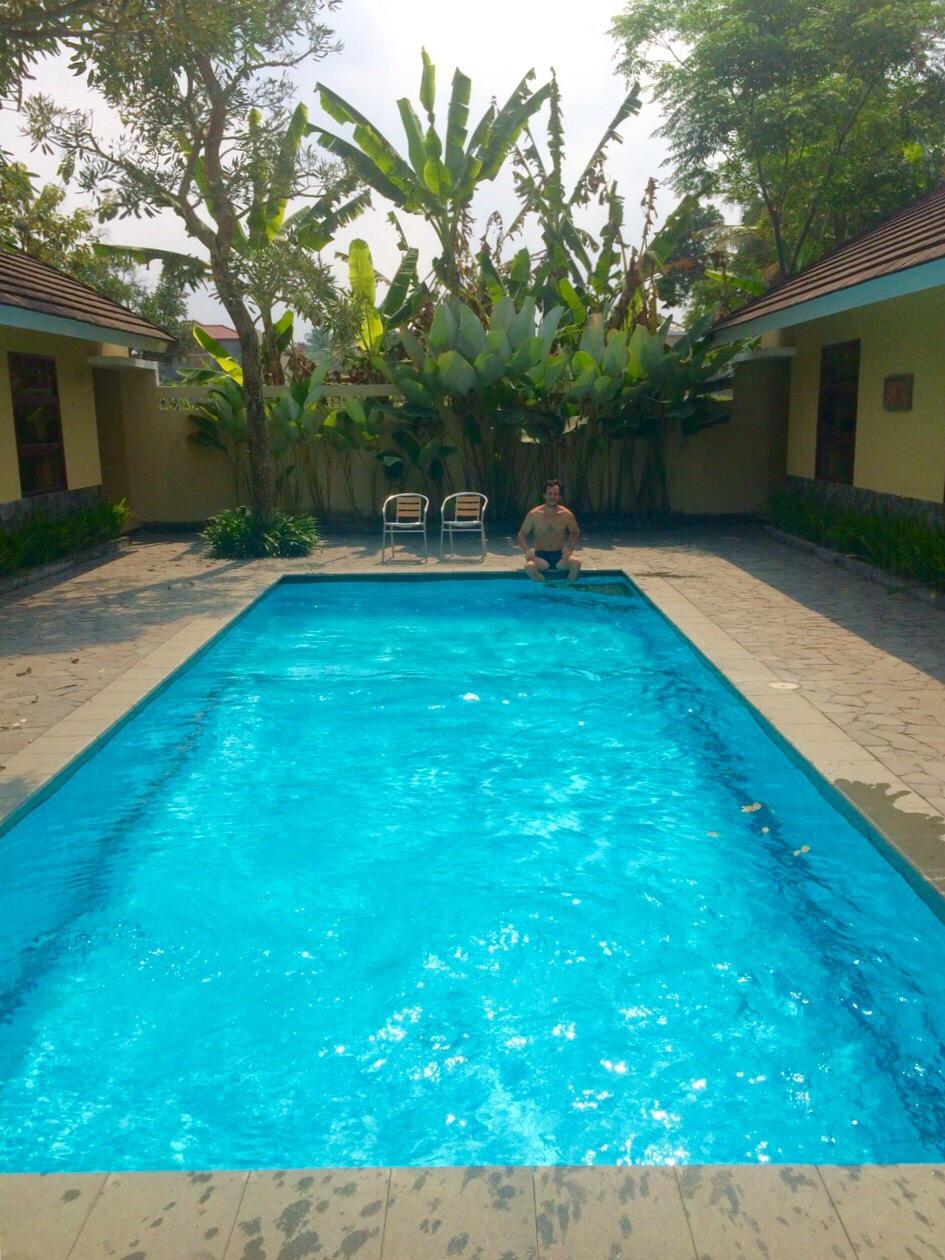 Rumah Teras Yogyakarta-泳池