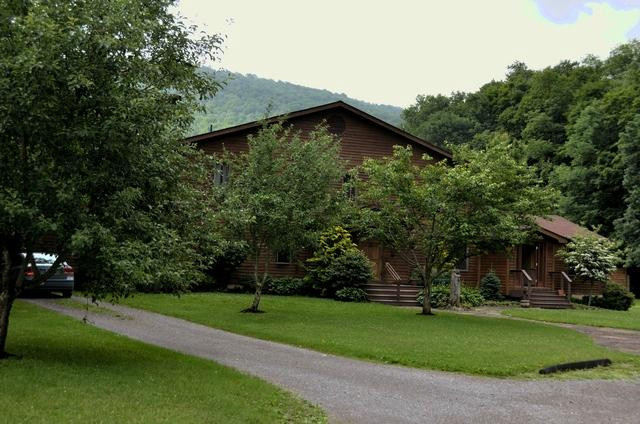 Elk River Inn & Cabins主图