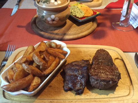 Seebach餐馆和美食-Steakhaus Kaminstub'n am Wolfsbrunnen