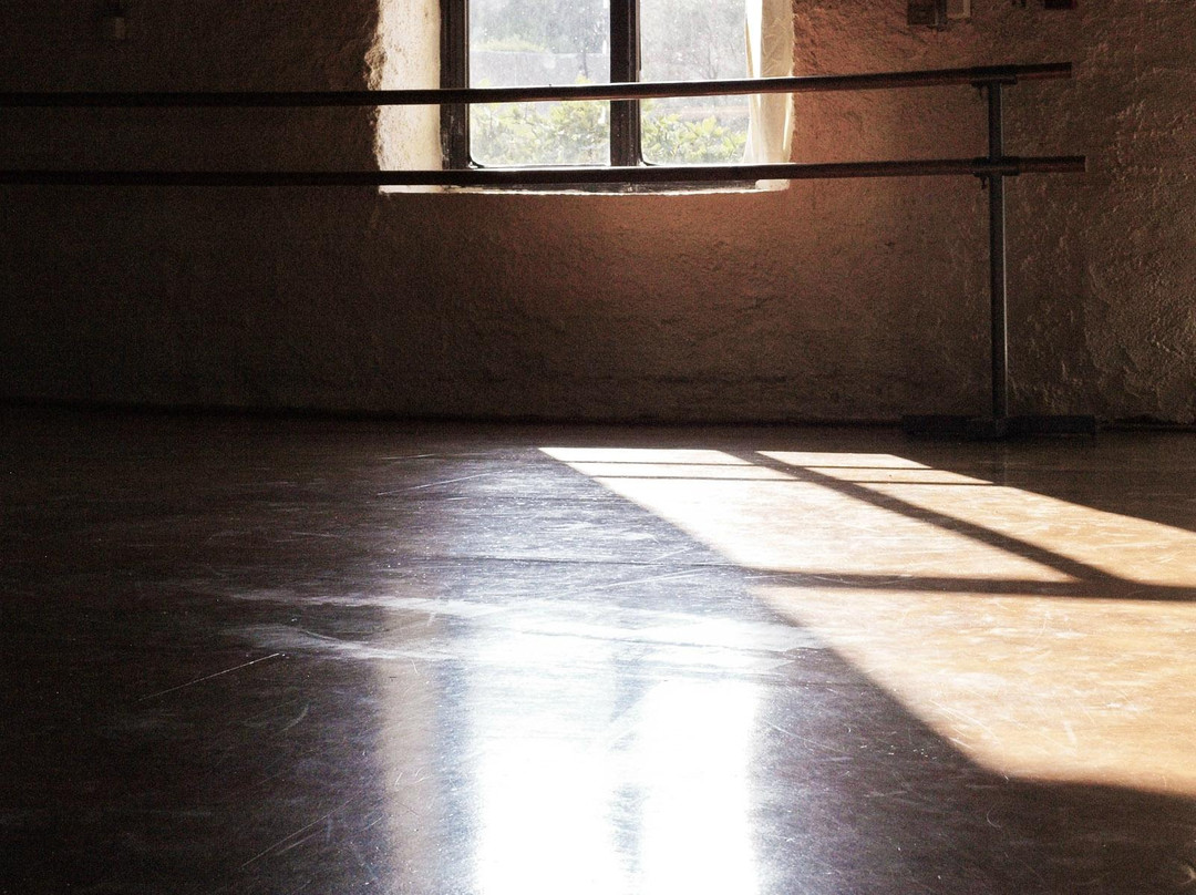 Akropoditi Dance Centre景点图片