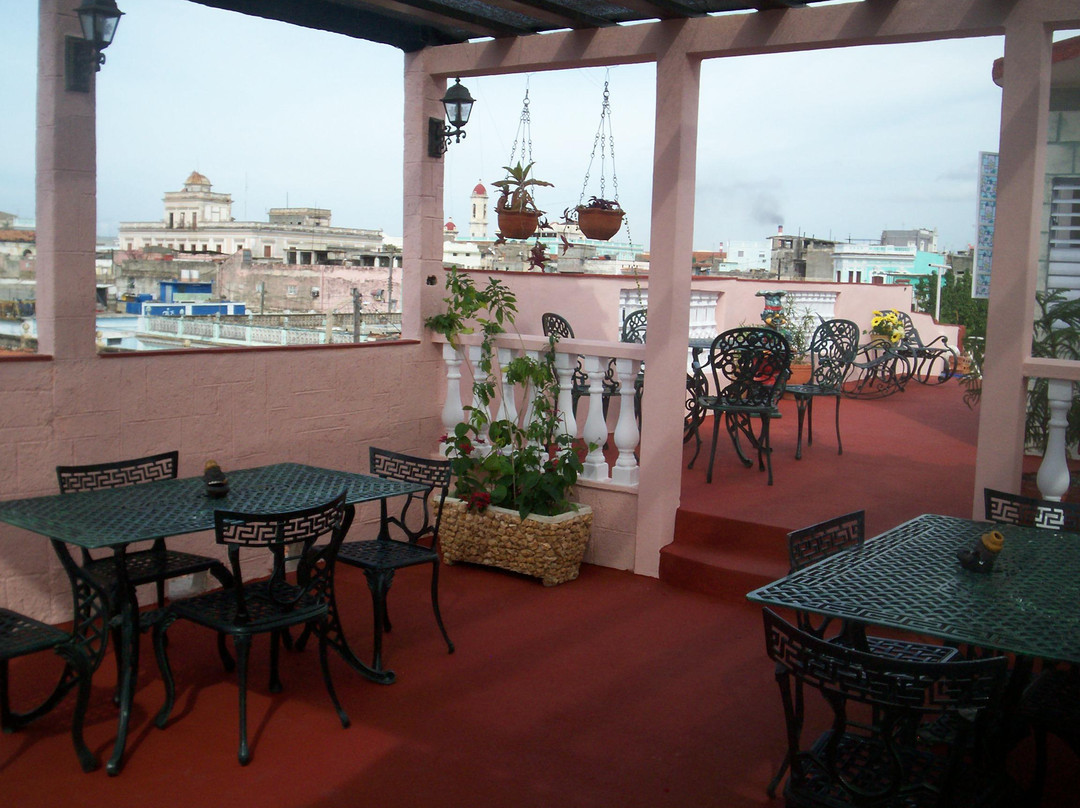 Hostal Cienfuegos Center, Luis Emilio y Odalys