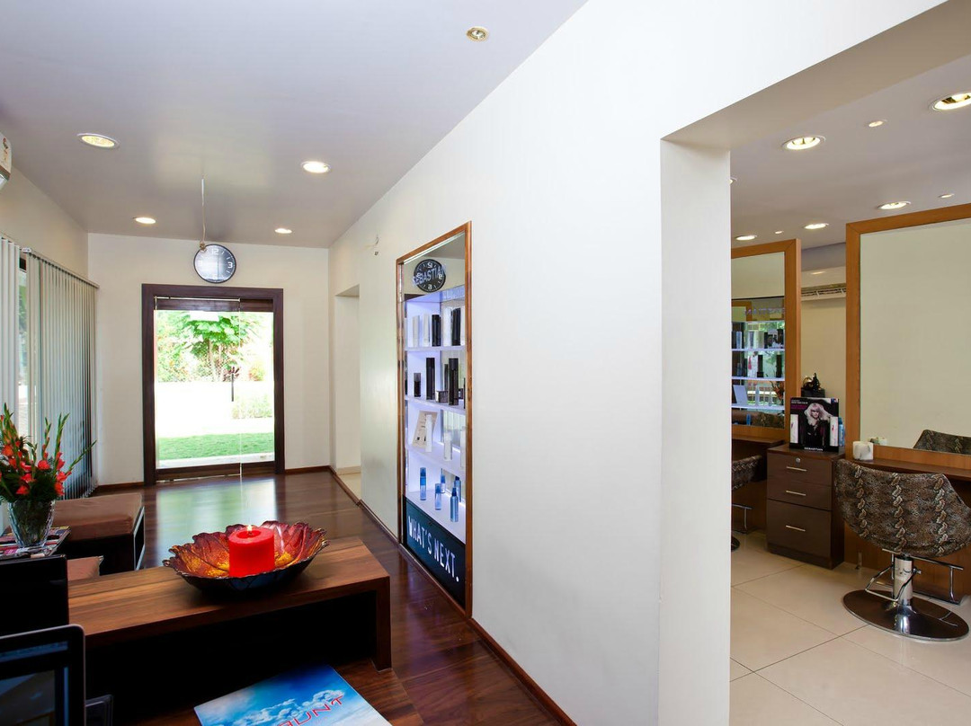 Flaunt Salon & Spa-迈索尔必去景点