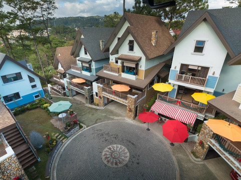 St. Patrick Village主图