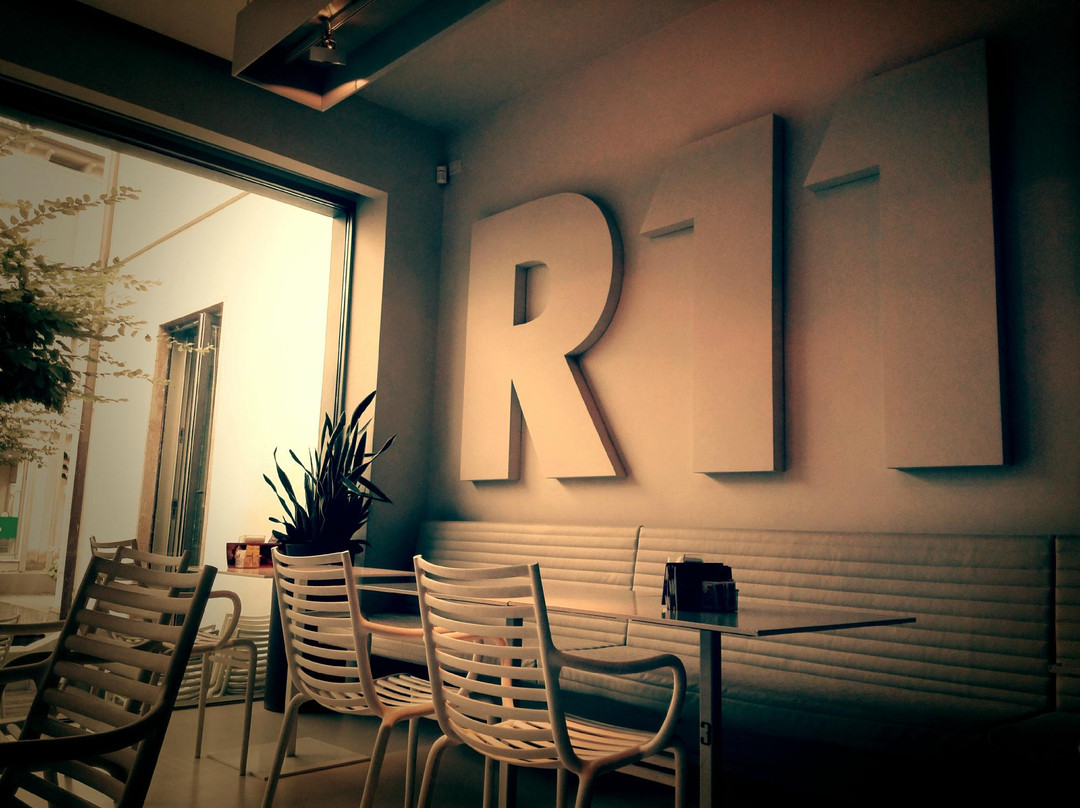 R11 Caffe景点图片