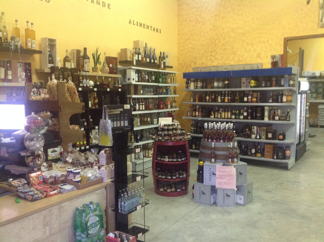 Le Bonta di Bacco Enoteca-奥斯图尼必去景点