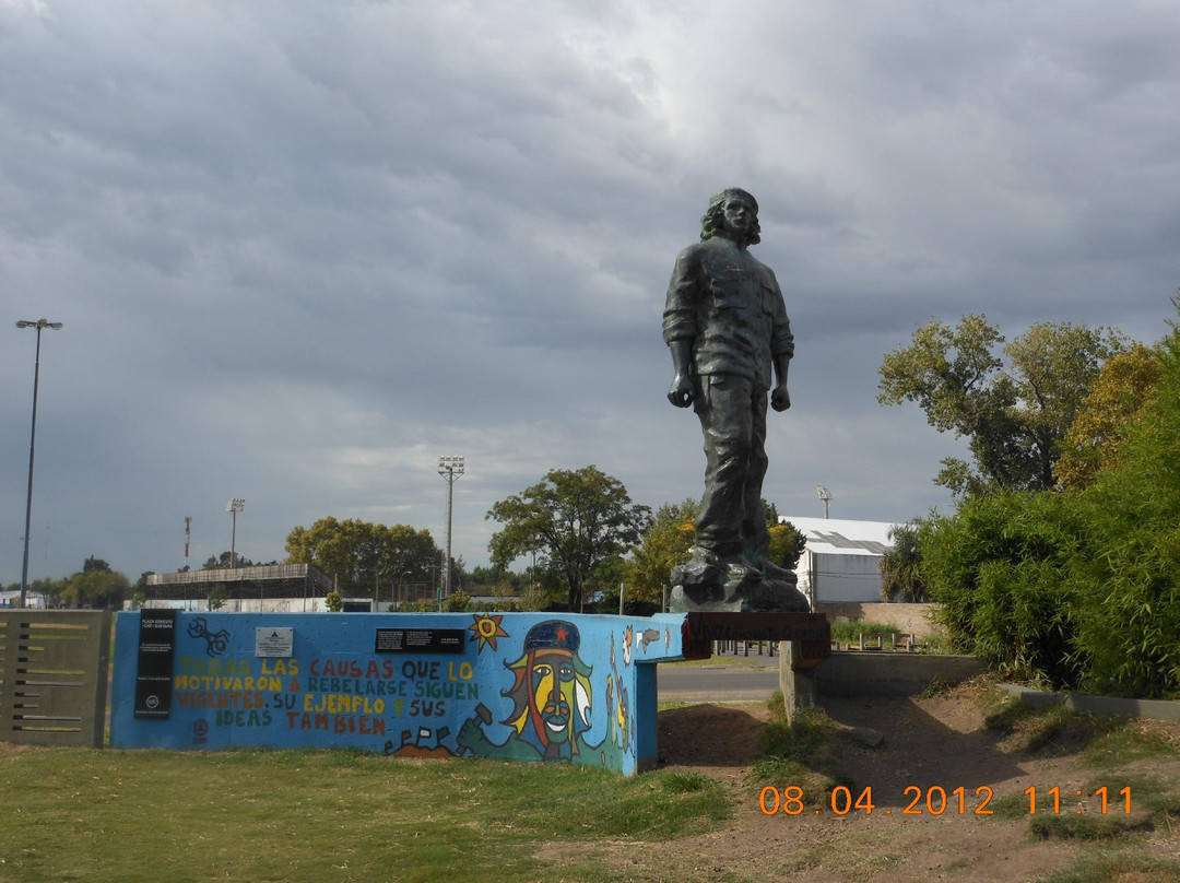 Parque Yrigoyen y Plaza Che Guevara-罗莎里奥必去景点