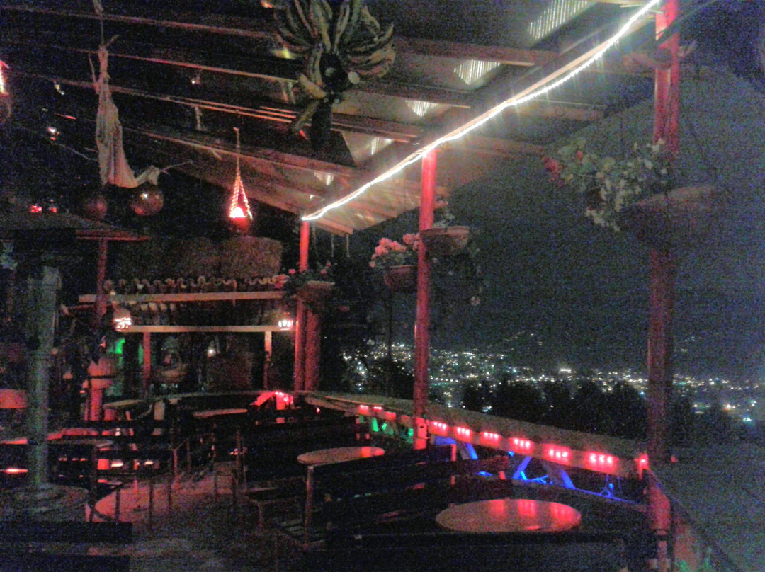 Caldas旅游景点-Estadero Bar El Esfuerzo