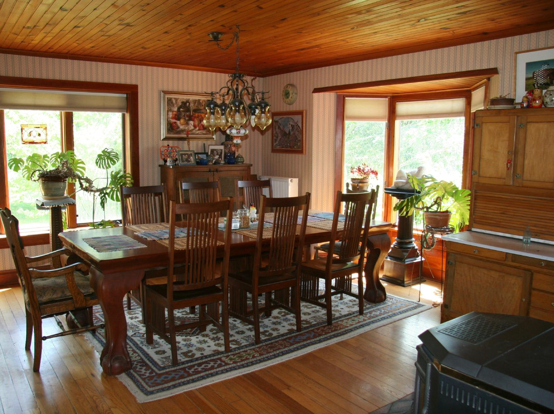 Brookton Hollow Farm Bed and Breakfast主图