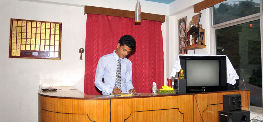 Hotel Majestic, Bhedetar主图