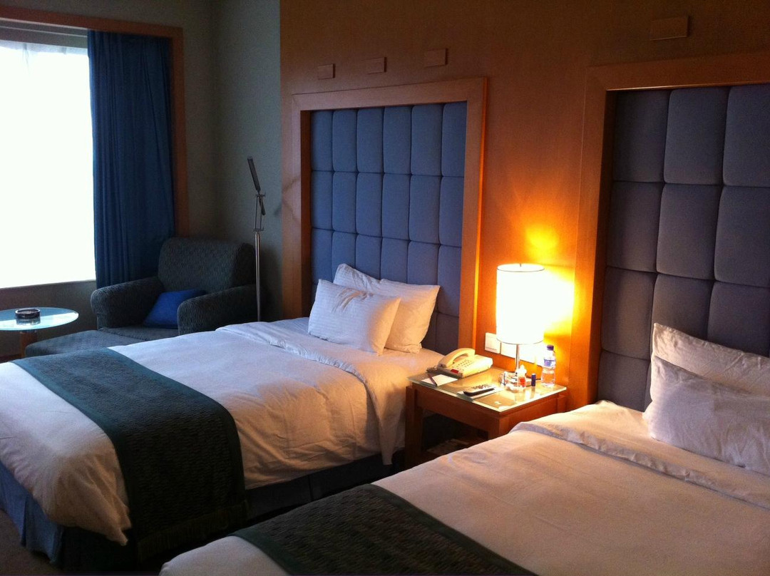 上海银星皇冠假日酒店主图