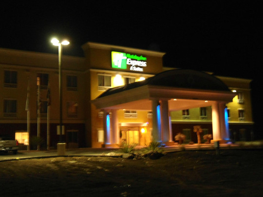 Alpine酒店住宿-Holiday Inn Express & Suites Alpine Southeast By IHG