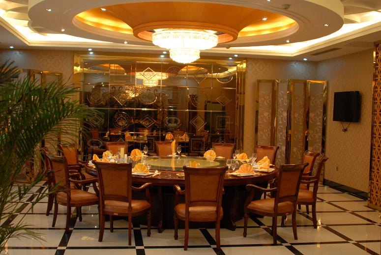 华泰大酒店主图