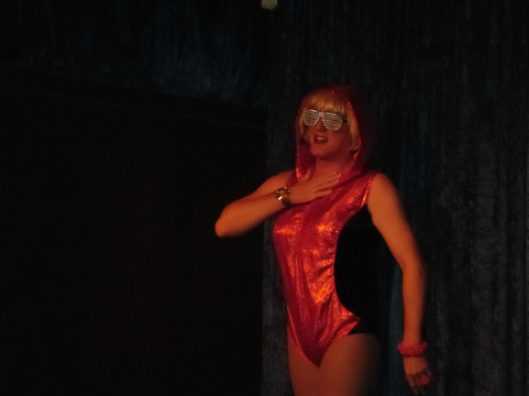 Lively Lady Cabaret Lounge-科斯塔特吉塞必去景点