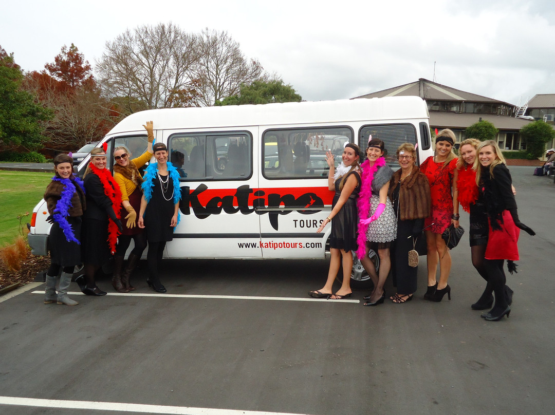 Katipo Tours Day Tours景点图片