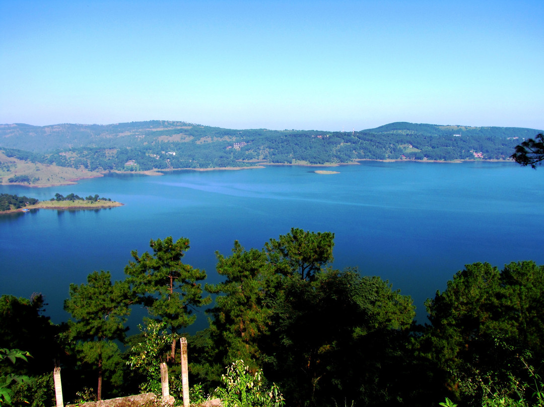 Umiam Lake景点图片