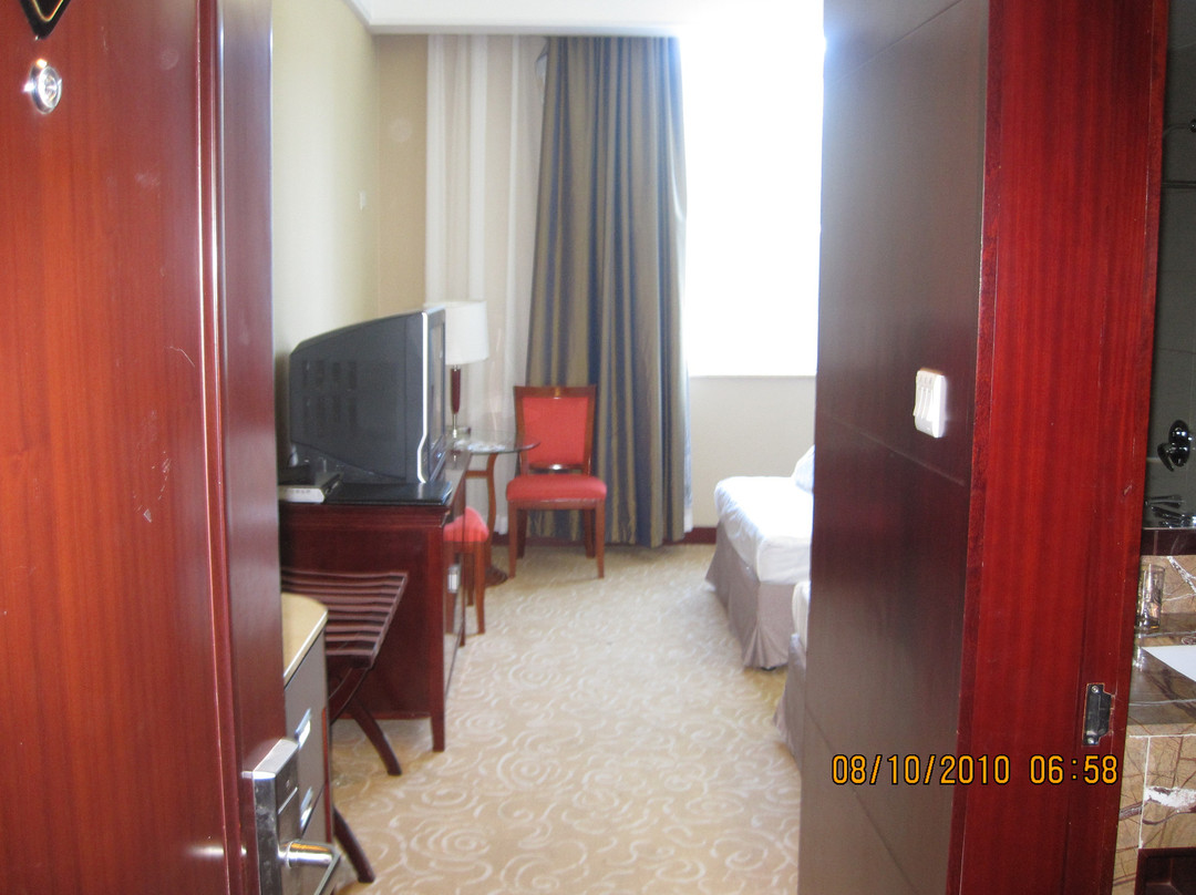 锡林浩特大酒店主图