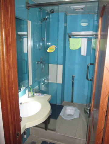 红楼大酒店（乌鲁木齐铁路局地铁站店）主图