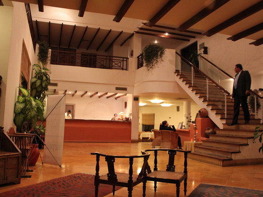 香格里拉村博克拉主图