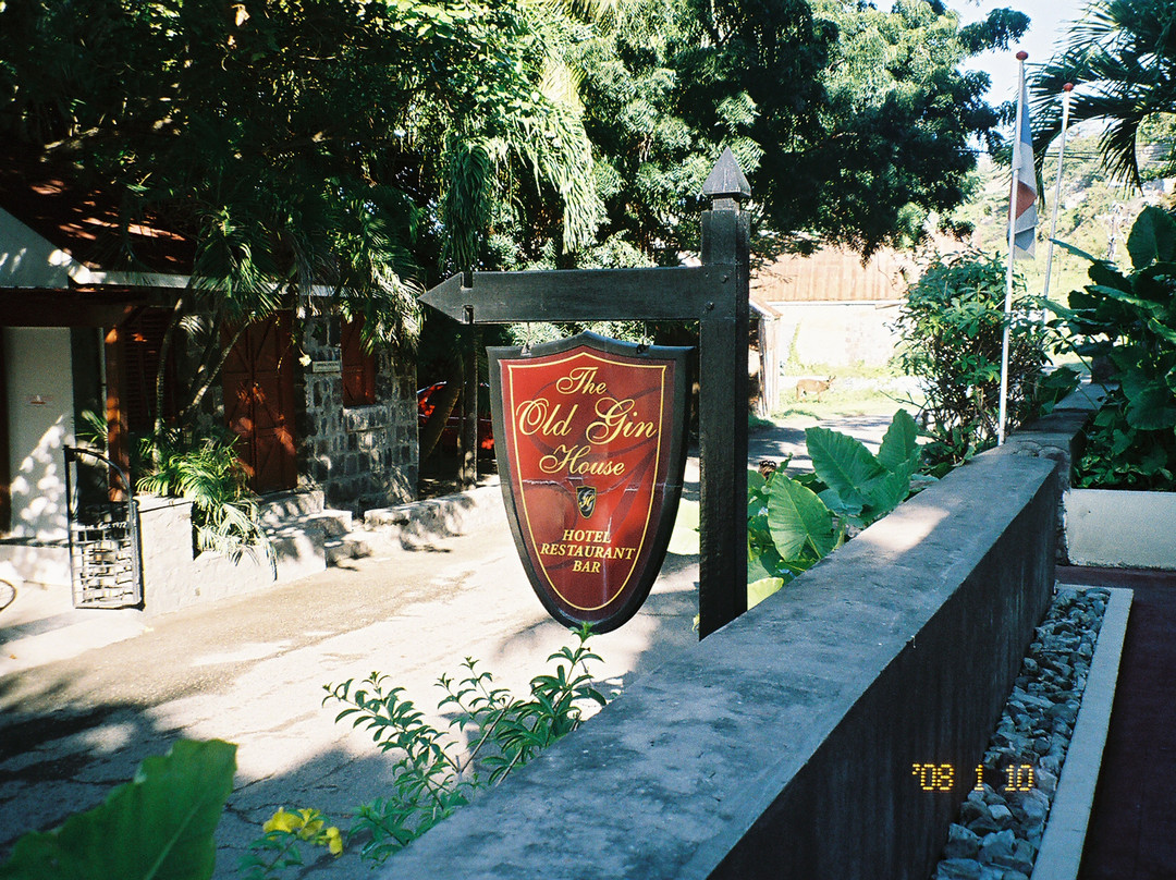 圣尤斯泰希厄斯岛酒店住宿-The Old Gin House