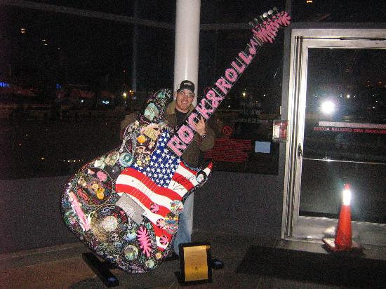 摇滚乐名人堂博物馆-克利夫兰必去景点