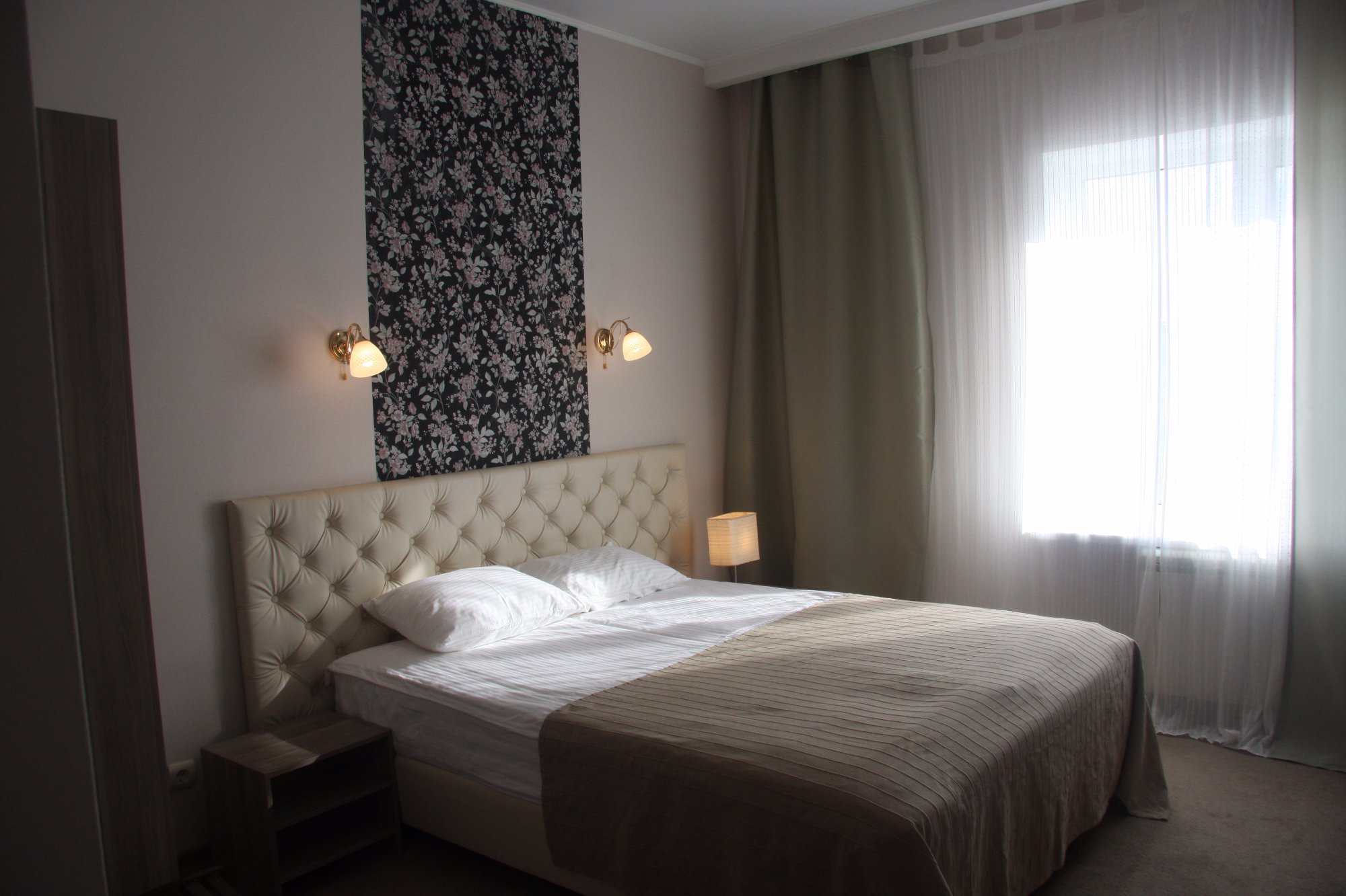 Hotel Poshale-官方