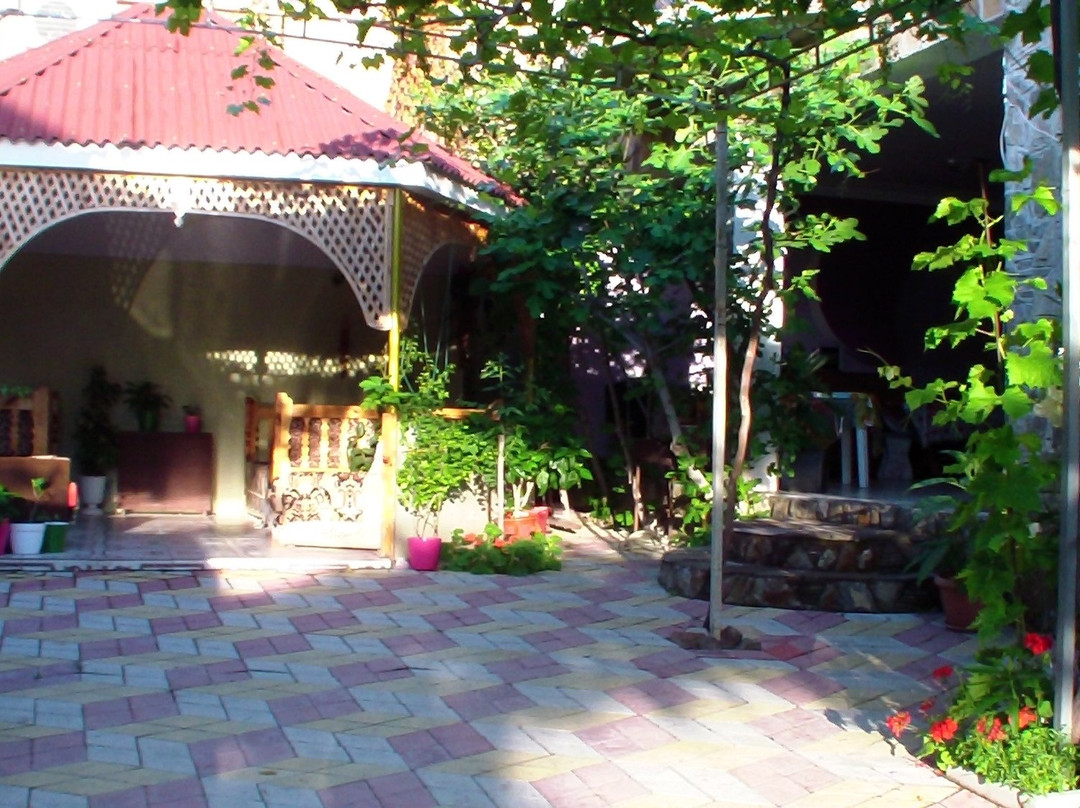 Uchebne酒店住宿-Idilliya Guest House