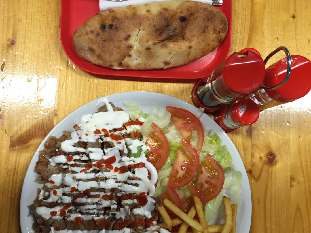 Kebap Istanbul Pizza