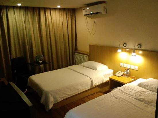 千泓商务酒店主图