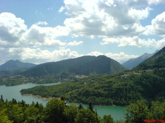 Lake Plastira-Krioneri必去景点