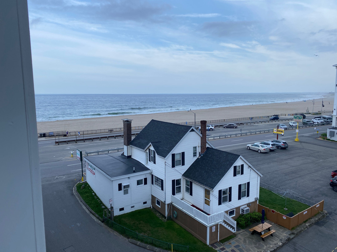 Hampton House Hotel主图