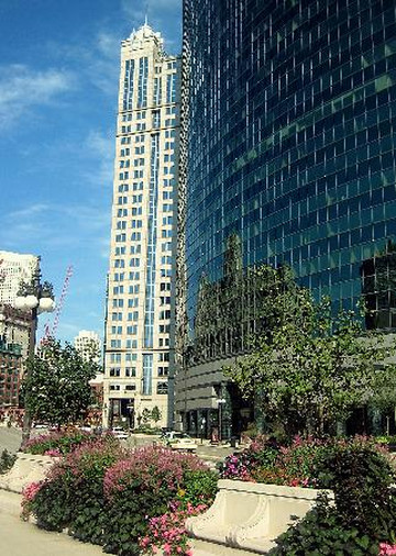 333 West Wacker Drive-芝加哥必去景点