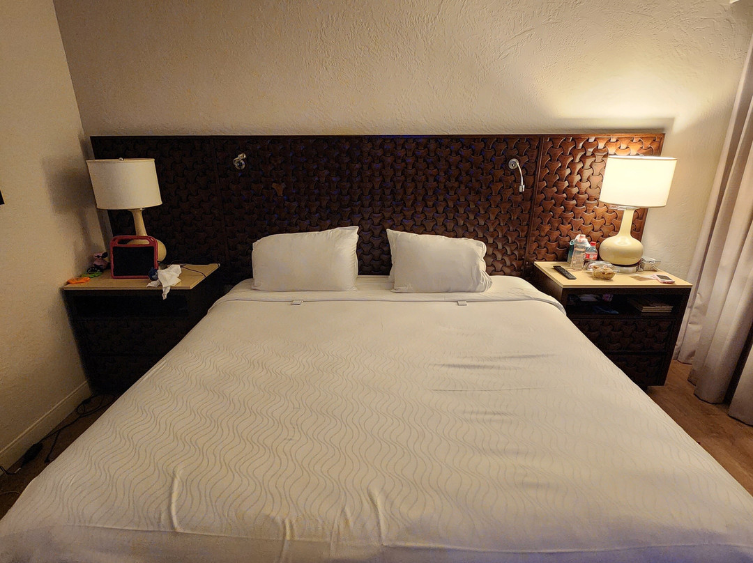 德尔雷海滩万豪酒店主图