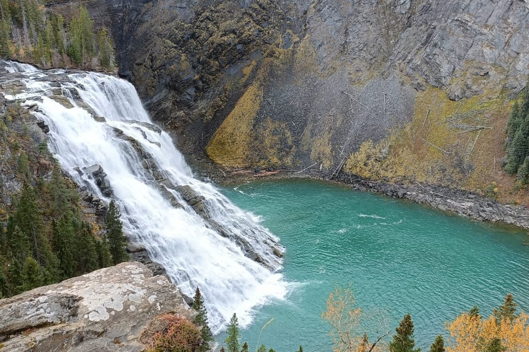Kinuseo Falls-Tumbler Ridge必去景点