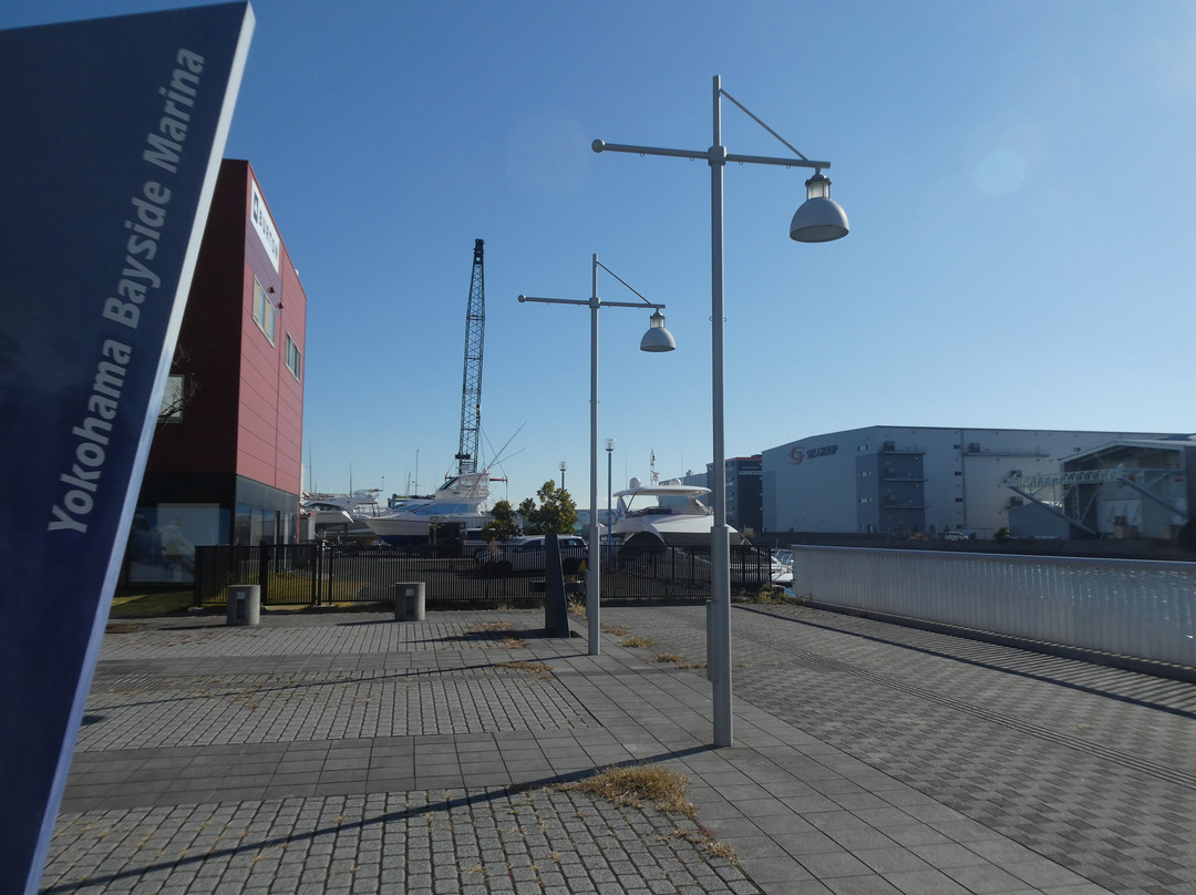 三井奥特莱斯购物城 横滨港湾-横滨市必去景点