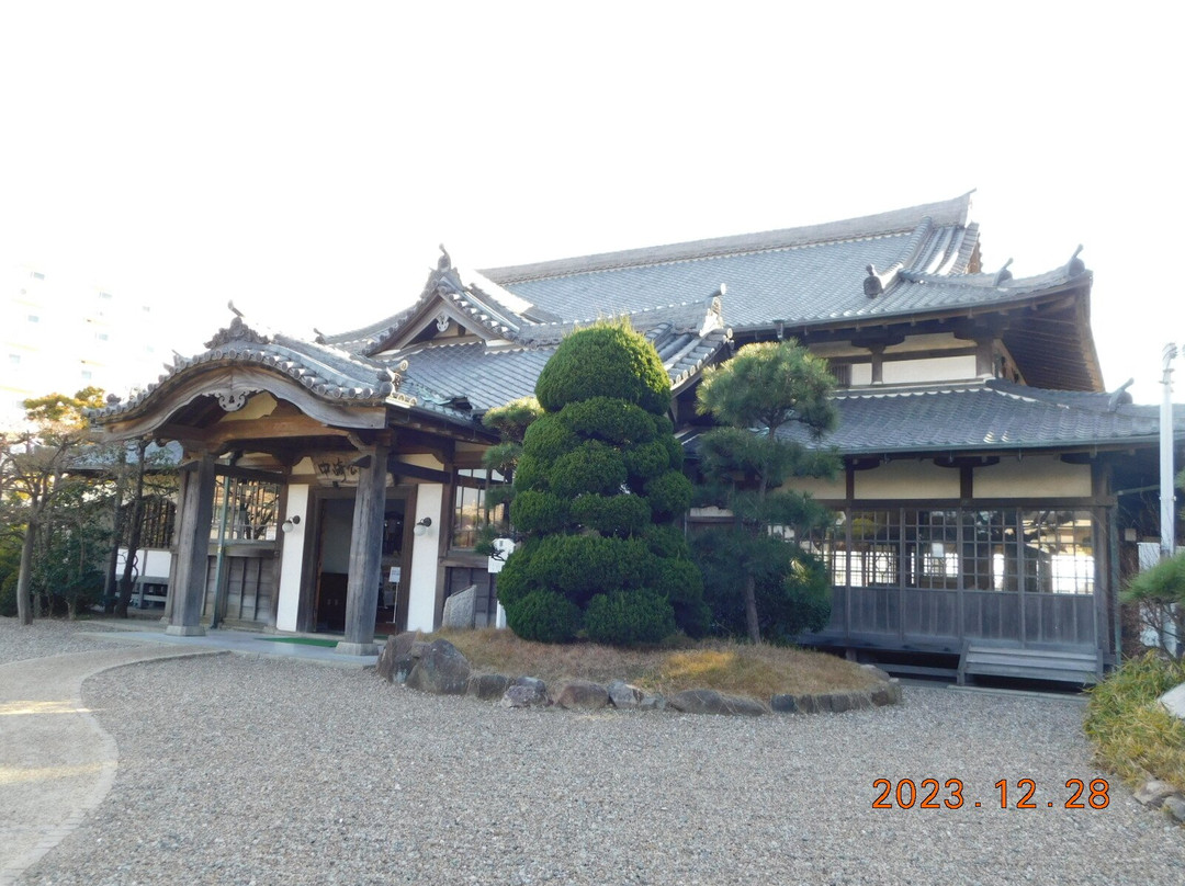 Nakasaki Public Hall-明石市必去景点