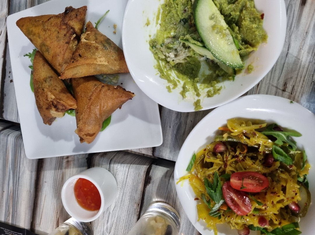 Mango by Hervy Tropik