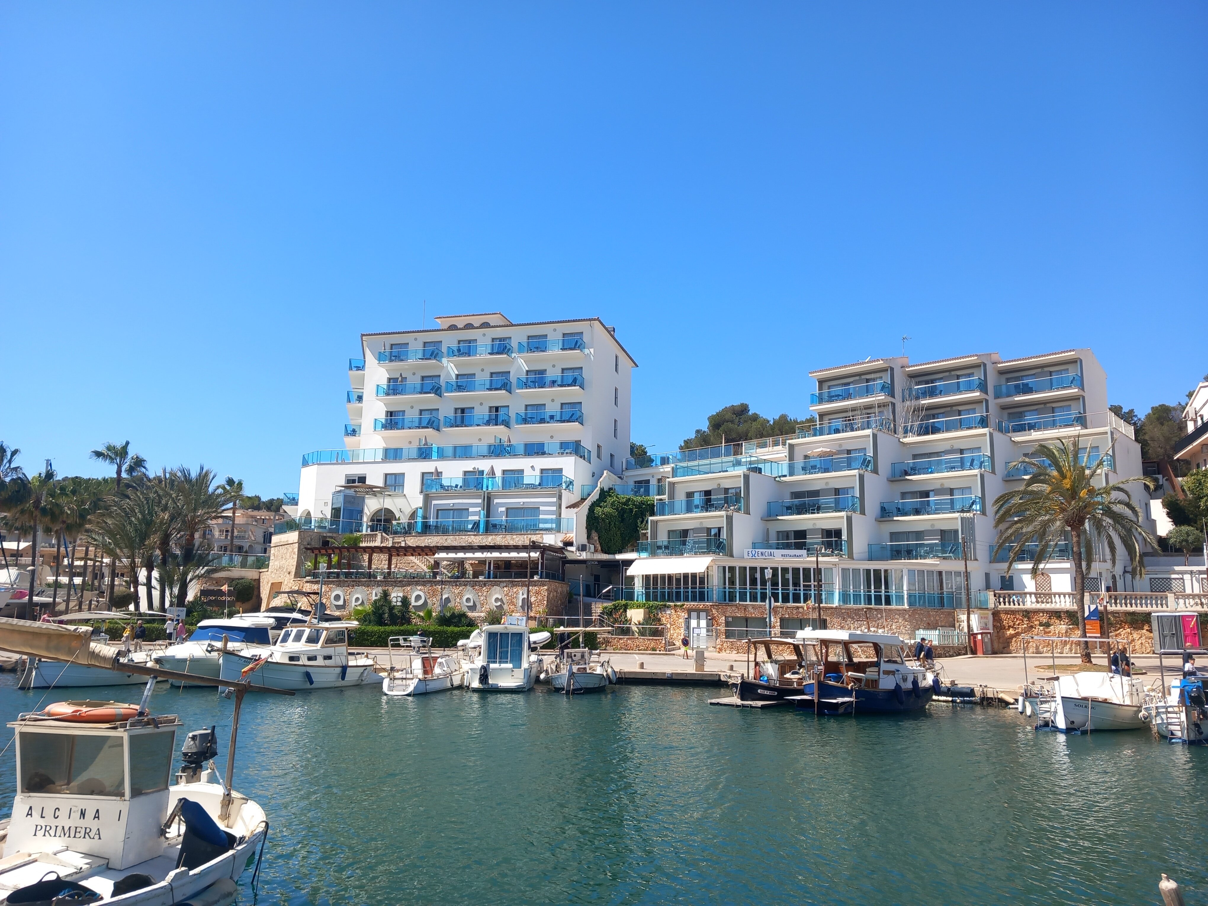 Porto Drach Aparthotel & Suites-浴室