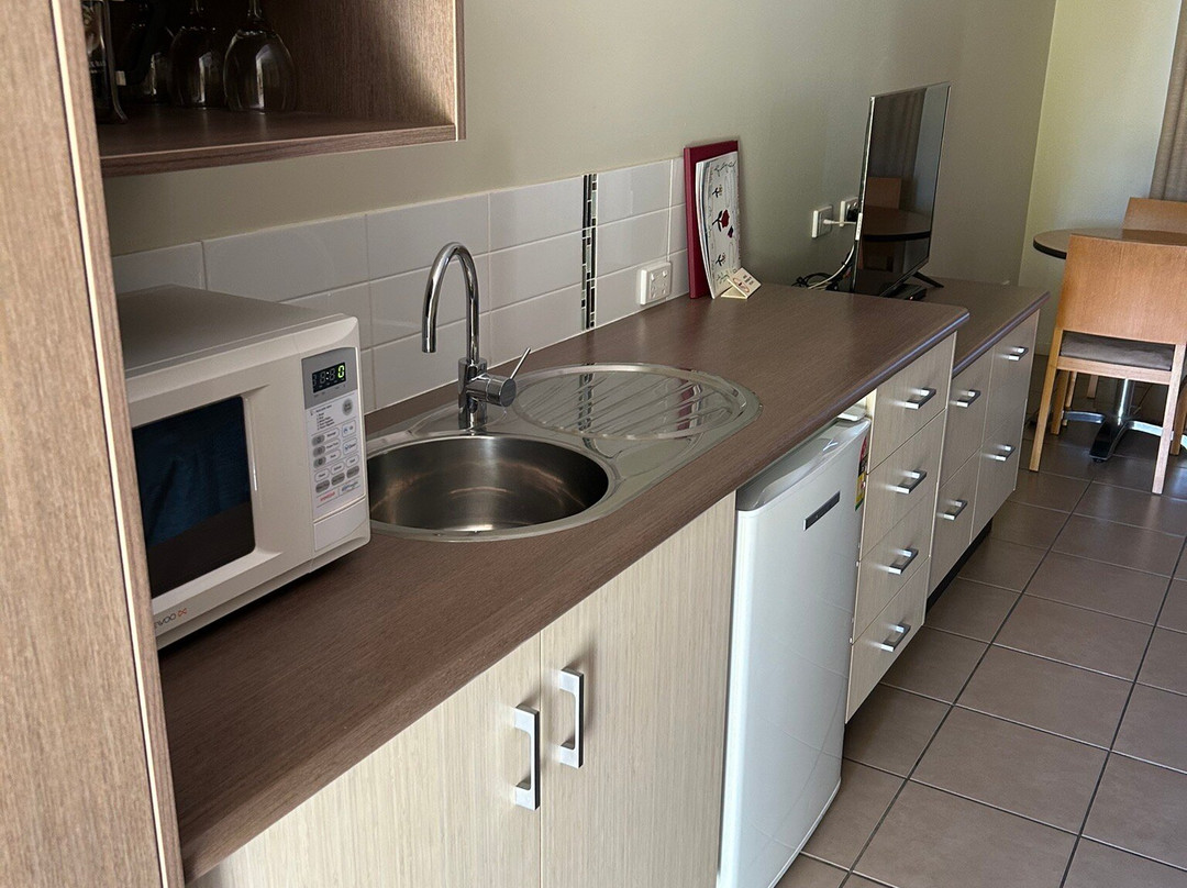 Spinifex Motel & Serviced Apartments主图