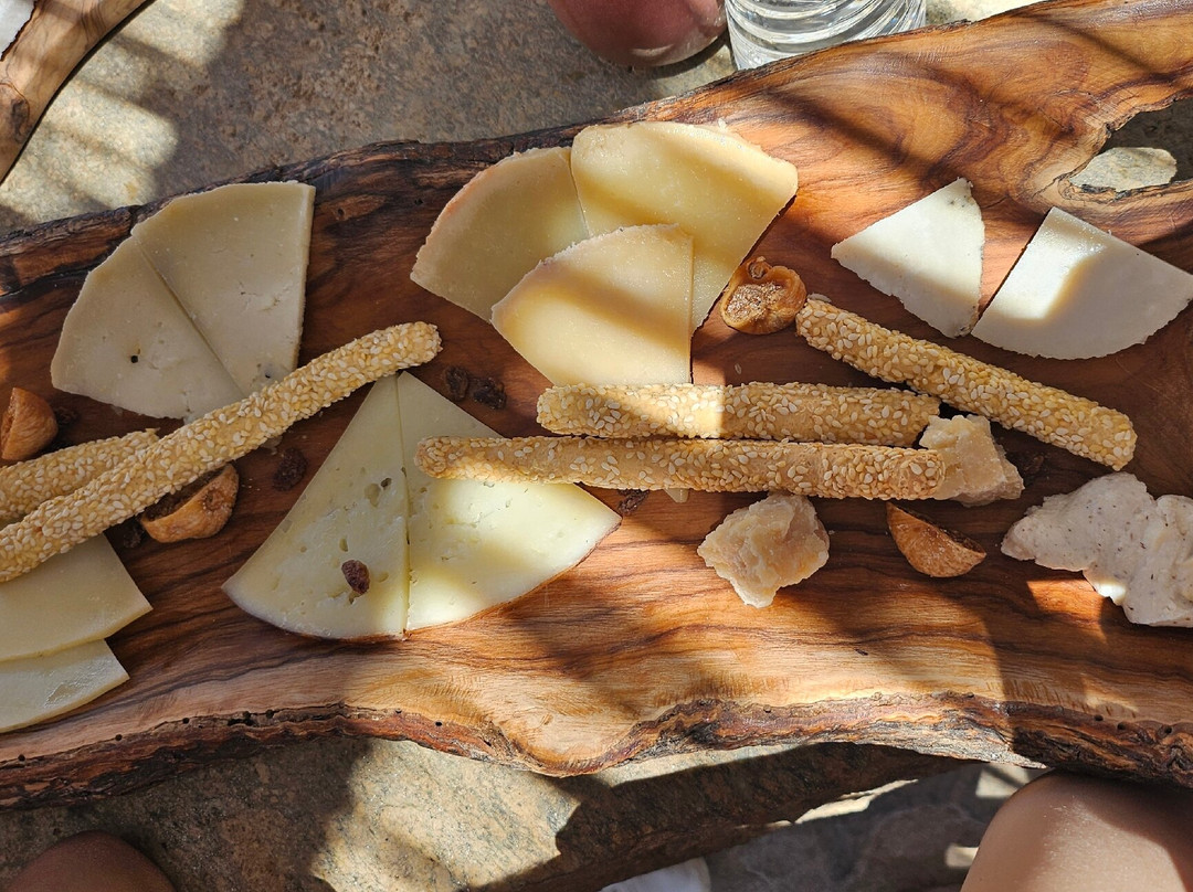 Diaseli Traditional Cheesery-埃欧斯岛必去景点
