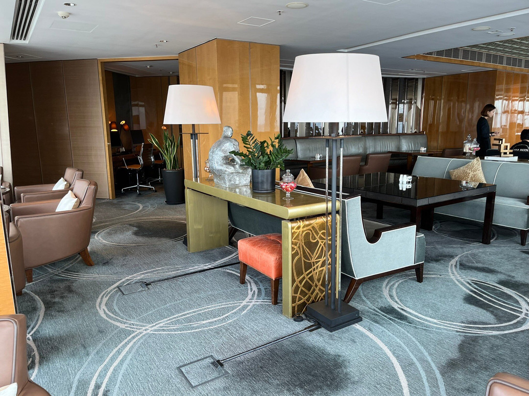 The Ritz Carlton Club Lounge