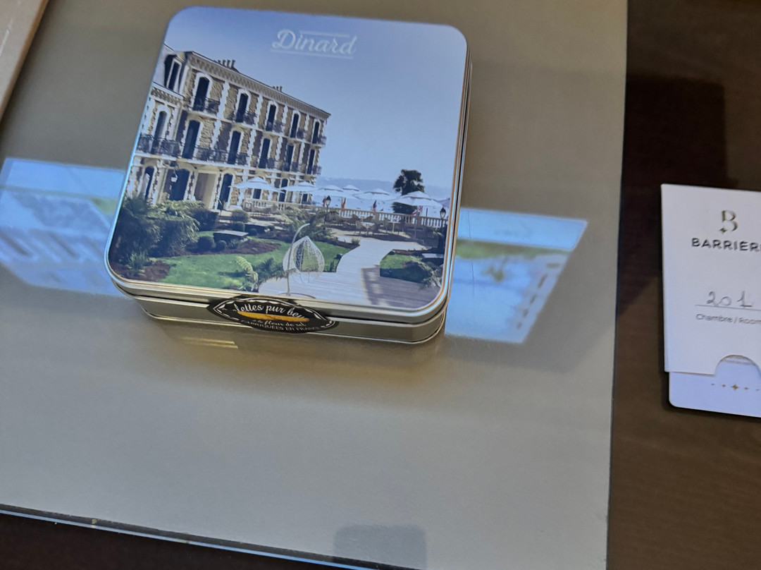 Hotel Barriere Le Grand Hotel主图