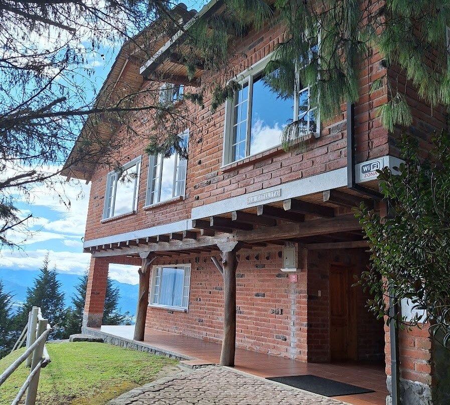 艾斯特里塔旅馆主图