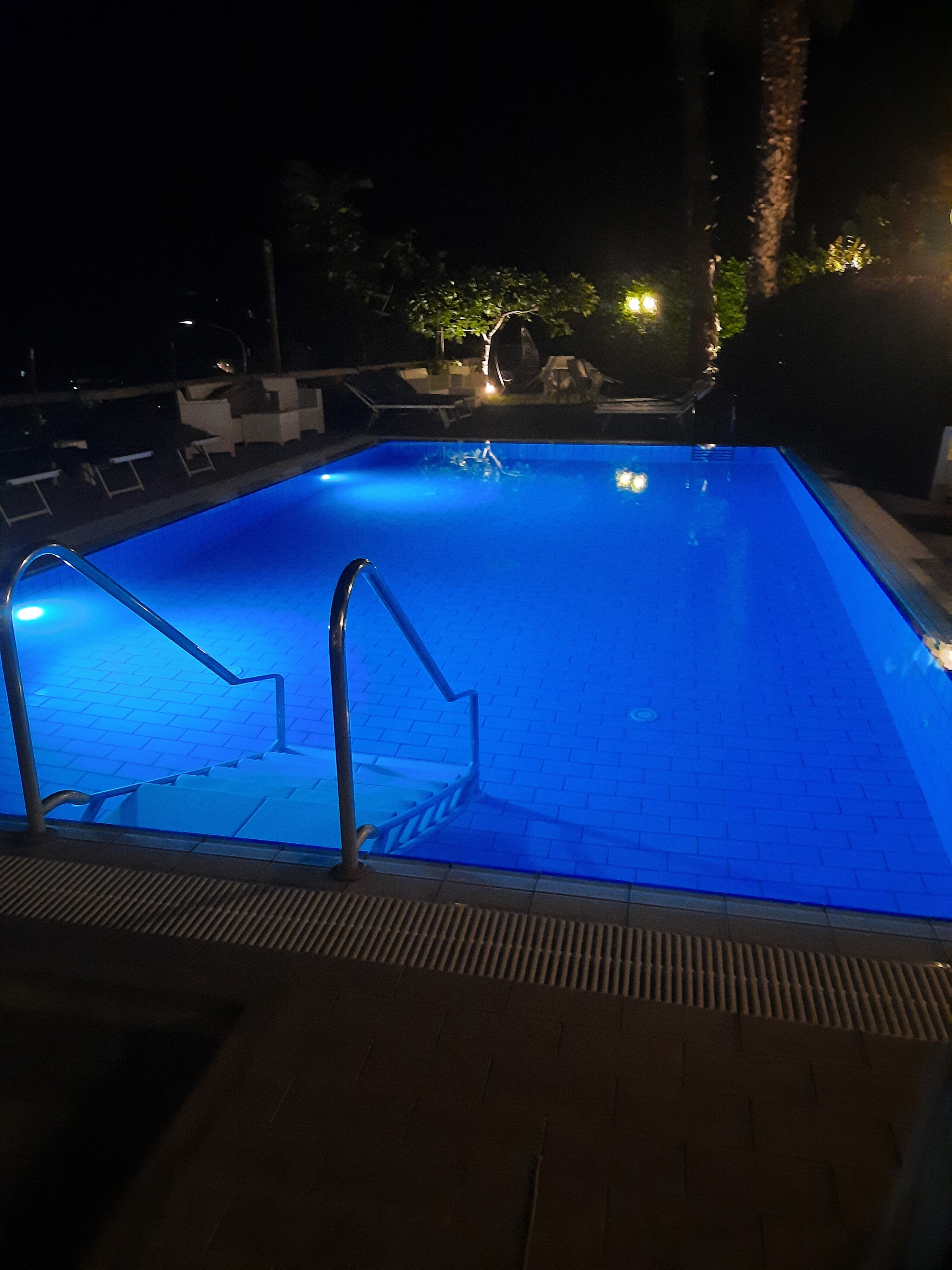 Hotel La Luna-官方