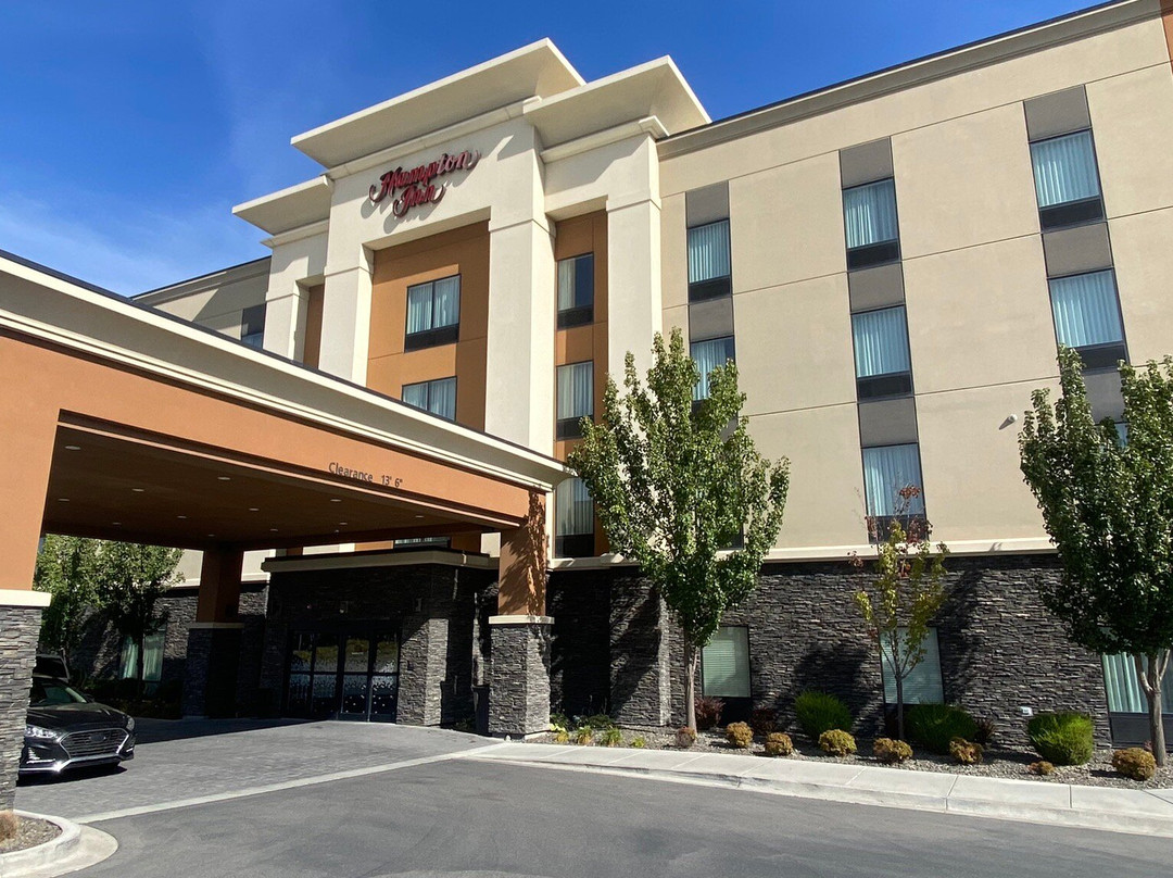 肯纳威克南脊恒庭酒店主图